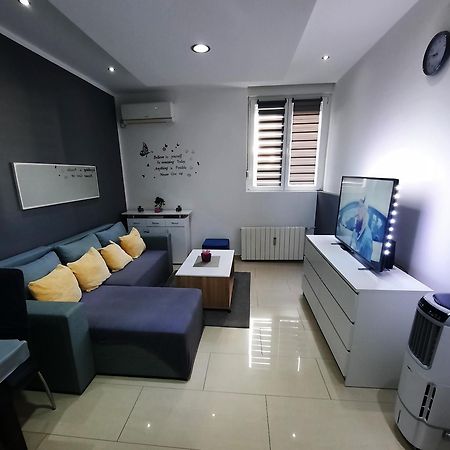 Apartment Alex Fiume Esterno foto