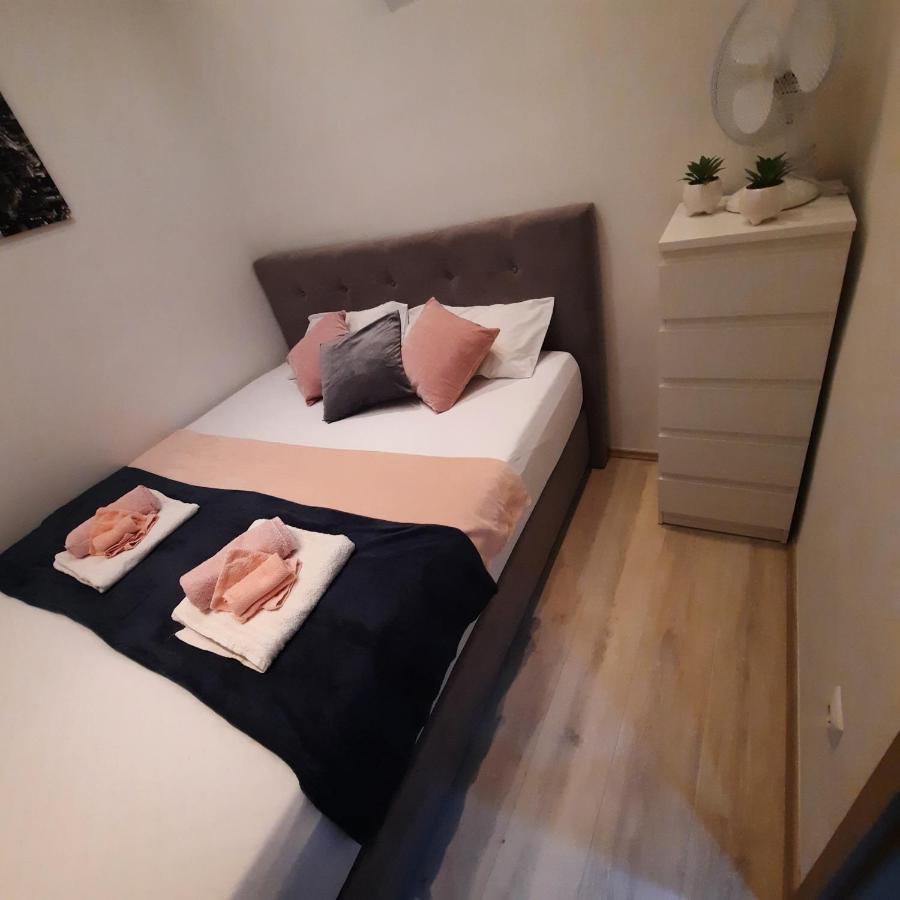 Apartment Alex Fiume Esterno foto